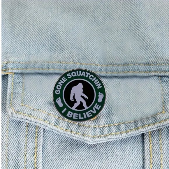 Gone Squatchin! lapel pin with great Bigfoot logo Cool collector item! 1.2" tall - Picture 4 of 5